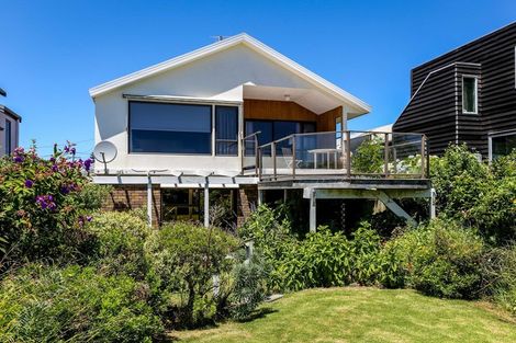 Photo of property in 10 Roy Terrace, Moturoa, New Plymouth, 4310