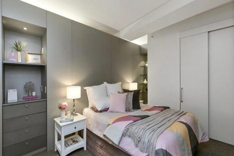 Photo of property in Gerondis Bldg Apartments, 407/60 Willis Street, Wellington Central, Wellington, 6011