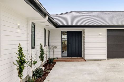 Photo of property in 19a Rosalie Terrace, Kelvin Grove, Palmerston North, 4414