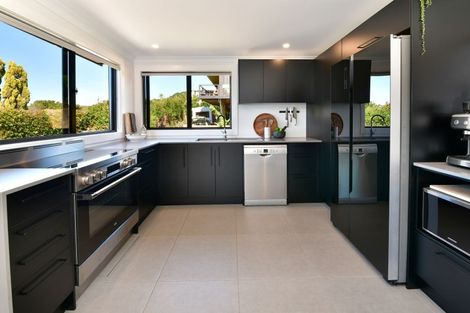 Photo of property in 1/9 Capitol Road, Matakatia, Whangaparaoa, 0930