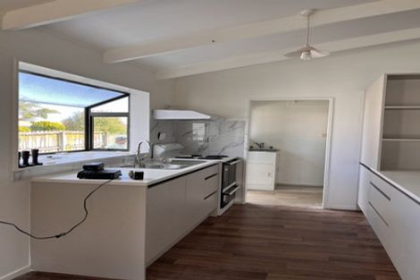 Photo of property in 24 Freda Place, Favona, Auckland, 2024