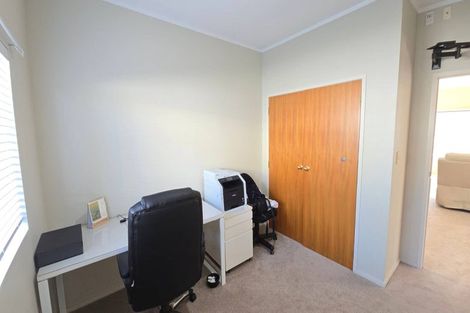 Photo of property in 6 San Lorenzo Rise, Henderson, Auckland, 0612