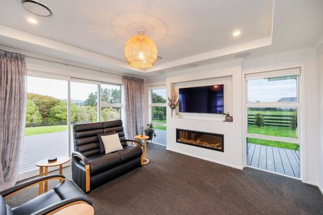 Photo of property in 61 Hartwell Drive, Kelvin Grove, Palmerston North, 4470