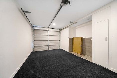 Photo of property in 11e Reid Road, New Lynn, Auckland, 0600