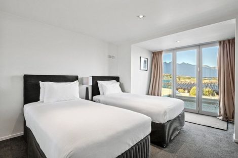 Photo of property in 74 Panorama Terrace, Queenstown, 9300