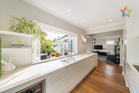 Photo of property in 15 Fairfield Avenue, Fairfield, Lower Hutt, 5011