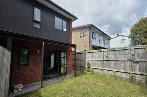 Photo of property in 93 Banks Street, Marfell, New Plymouth, 4310