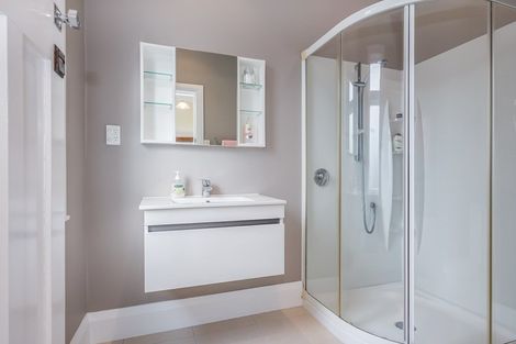 Photo of property in 1 Saint Ronans Avenue, Waterloo, Lower Hutt, 5011