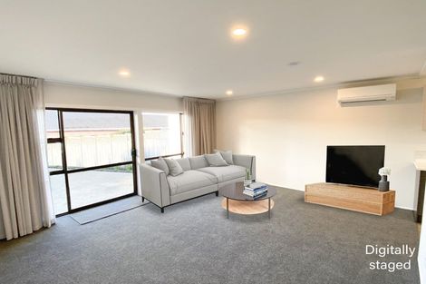 Photo of property in 21/85 Edmonton Road, Henderson, Auckland, 0612