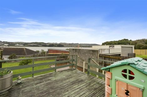 Photo of property in 35 Waiuta Street, Titahi Bay, Porirua, 5022