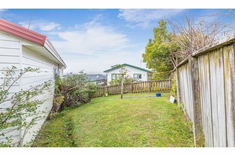 Photo of property in 12a Jean Place, Stanmore Bay, Whangaparaoa, 0932