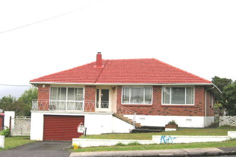 Photo of property in 23 Tirimoana Road, Te Atatu South, Auckland, 0602