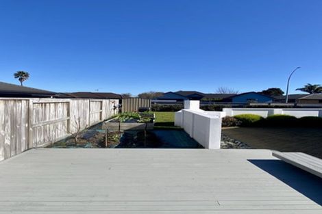 Photo of property in 2 Coleraine Drive, Rototuna, Hamilton, 3210