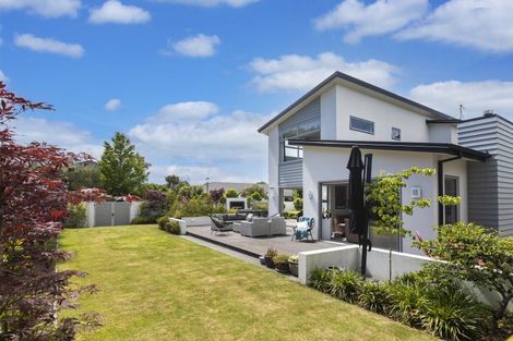 Photo of property in 2 Matisse Place, Burnside, Christchurch, 8053