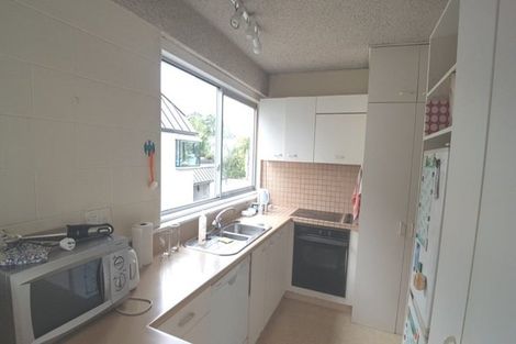 Photo of property in 2/227 Tamaki Drive, Kohimarama, Auckland, 1071