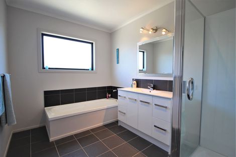 Photo of property in 27 Briar Crescent, Alexandra, 9320