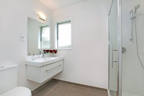 Photo of property in 2/244 Saint Heliers Bay Road, Saint Heliers, Auckland, 1071