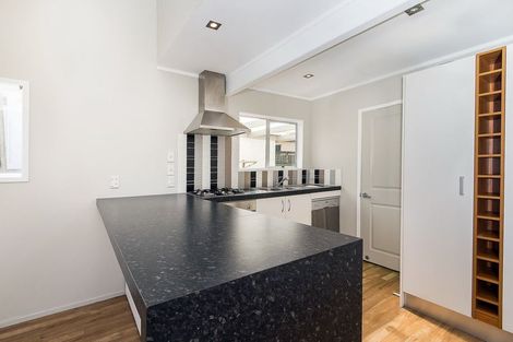 Photo of property in 2/10 Kiekie Road, Mangere Bridge, Auckland, 2022