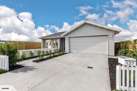 Photo of property in 137 Godfrey Drive, Orewa, 0931