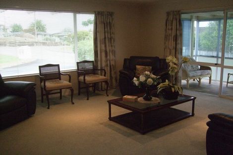 Photo of property in 2/2 Busby Place, Havelock North, 4130