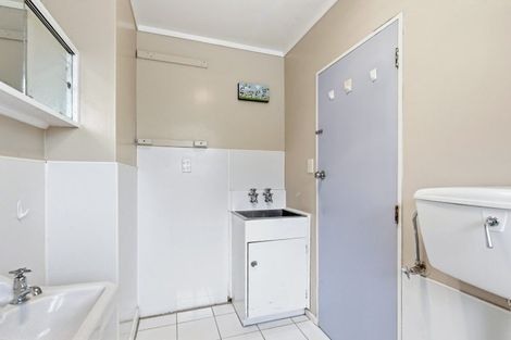 Photo of property in 183d Newlands Road, Newlands, Wellington, 6037