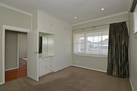 Photo of property in 2 Collins Street, Petone, Lower Hutt, 5012
