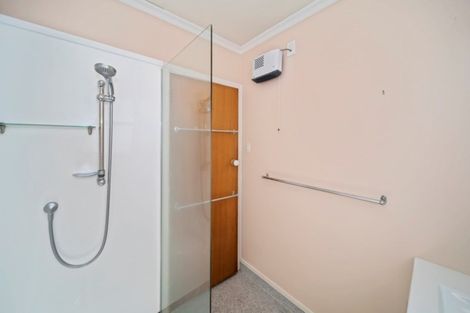 Photo of property in 14 Huatoki Street, Vogeltown, New Plymouth, 4310