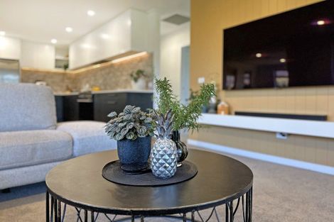 Photo of property in 19 Montgomery Crescent, Kinloch, Taupo, 3377