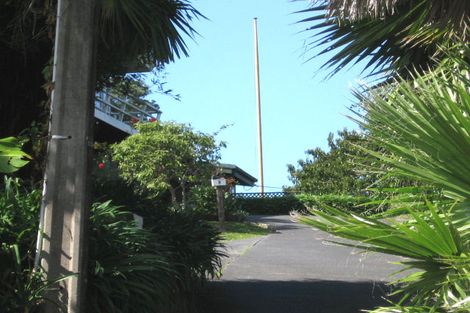 Photo of property in 8 The Esplanade, Castor Bay, Auckland, 0620