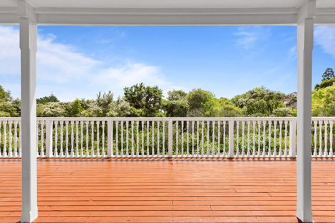 Photo of property in 10 The Close, Greenhithe, Auckland, 0632