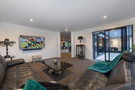 Photo of property in 104 Solan Drive, Waimauku, 0812