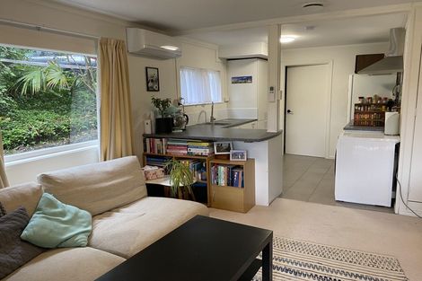 Photo of property in 22 James Evans Drive, Northcote, Auckland, 0627