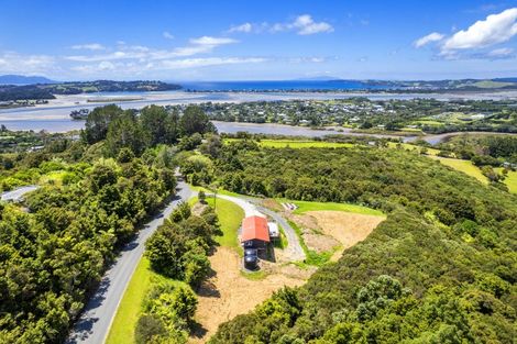 Photo of property in 70 Upper Whangateau Road, Big Omaha, 0985