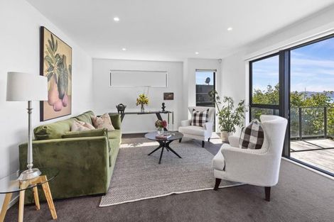 Photo of property in 67 Pretoria Road, Karaka Bays, Wellington, 6022