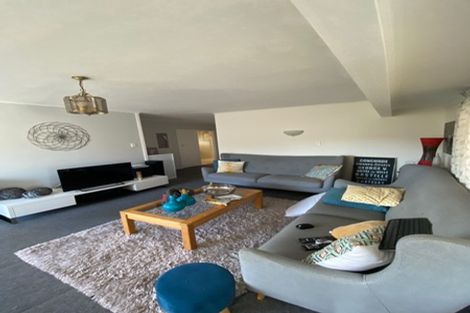 Photo of property in 16 Rotoiti Avenue, Pakuranga Heights, Auckland, 2010