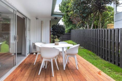 Photo of property in 3/3 Korau Road, Greenlane, Auckland, 1051