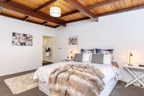 Photo of property in 82 Somerville Street, Andersons Bay, Dunedin, 9013