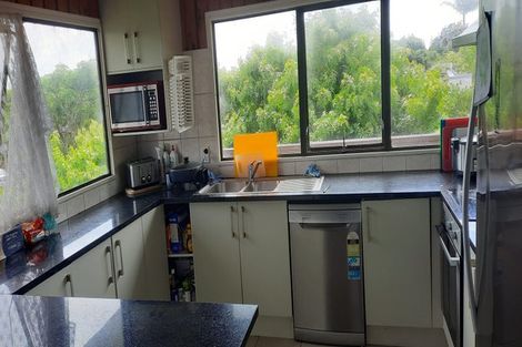 Photo of property in 18 Prince Regent Drive, Half Moon Bay, Auckland, 2012