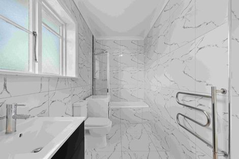 Photo of property in 120 Peverel Street, Riccarton, Christchurch, 8041