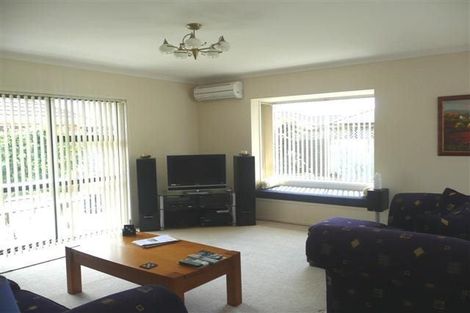 Photo of property in 17 Farringdon Avenue, Rototuna North, Hamilton, 3210
