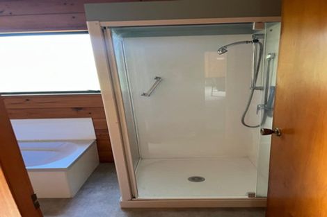 Photo of property in 3/8a Alma Street, Te Atatu South, Auckland, 0610