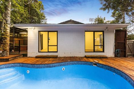 Photo of property in 41 Mappin Place, Chatswood, Auckland, 0626