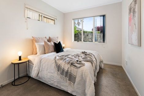 Photo of property in 6 Waynes Place, Pukekohe, 2120