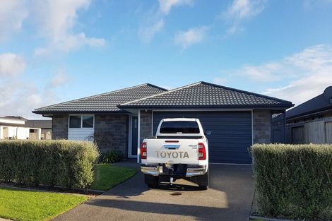 Photo of property in 56 Te Kio Crescent, Papamoa Beach, Papamoa, 3118