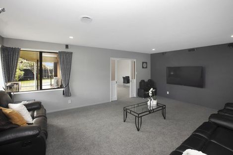 Photo of property in 1/537 Cranford Street, Redwood, Christchurch, 8051