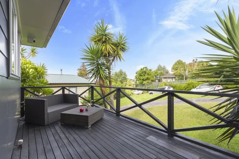 Photo of property in 12 Sari Place, Massey, Auckland, 0614