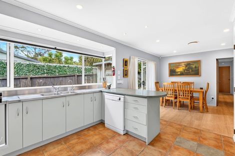 Photo of property in 21a Savoy Road, Glen Eden, Auckland, 0602