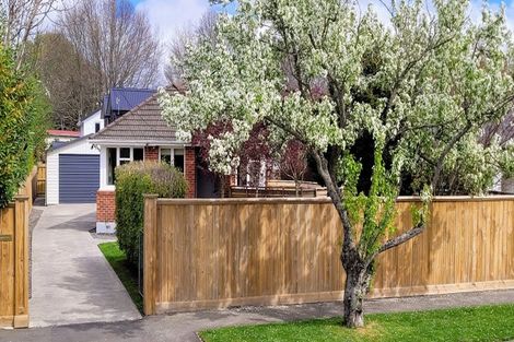 Photo of property in 19 Flay Crescent, Burnside, Christchurch, 8053