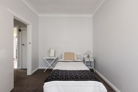 Photo of property in 1111a Heretaunga Street East, Parkvale, Hastings, 4122