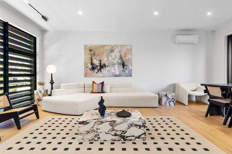 Photo of property in 7a Crete Avenue, Milford, Auckland, 0620